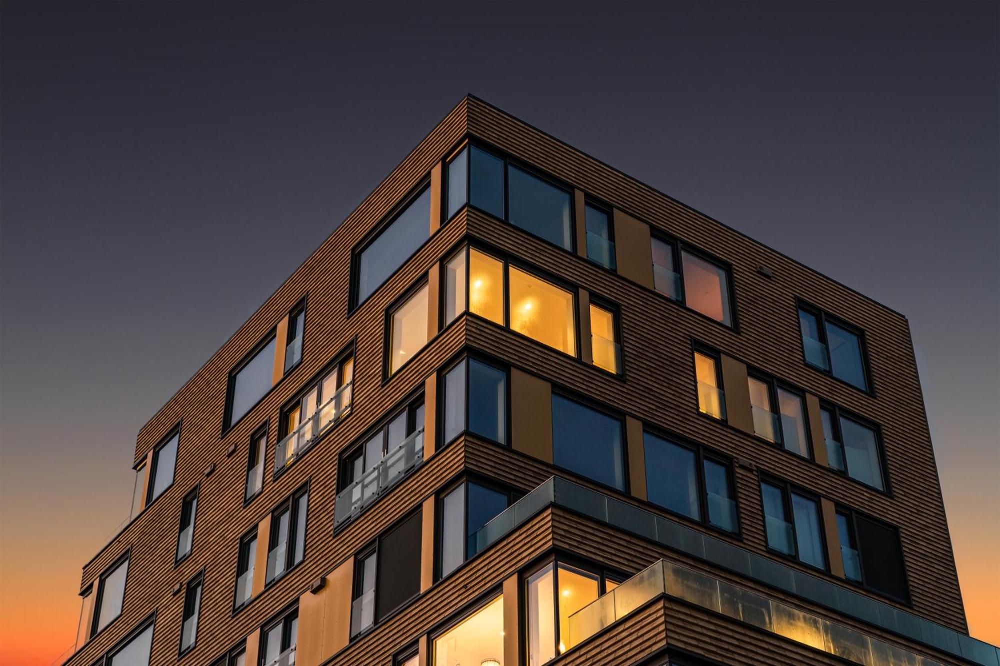 Luxury Apartment Downtown Tromso With 2 Bedrooms And 2 Bathrooms And Parking Exterior photo